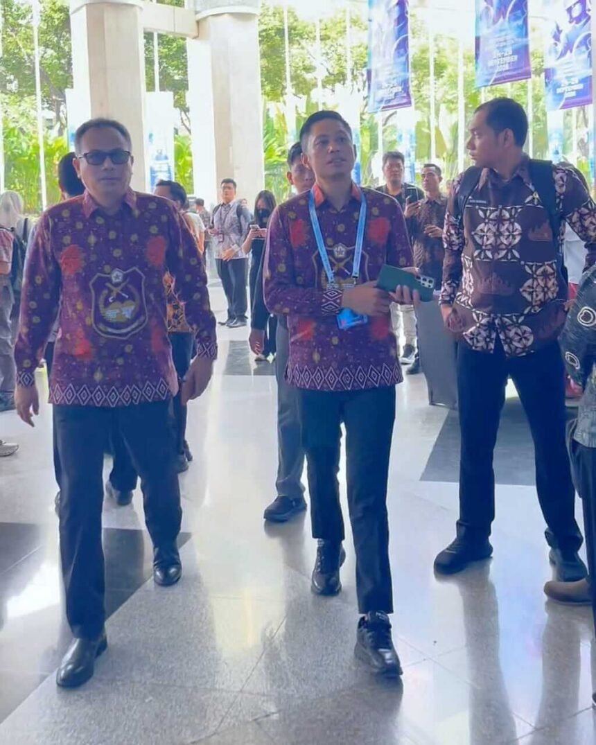 Bupati Enrekang H. Muh. Yusuf Ritangnga, didampingi Pj. Sekretaris Daerah Kabupaten Enrekang Zulkarnain Kara, menghadiri langsung kegiatan Festival Ekonomi Keuangan Digital Indonesia (FEKDI) – Indonesia Fintech Summit and Expo 2026, sekaligus Rapat Koordinasi Nasional Pengendalian Inflasi dan Percepatan dan Perluasan Digitalisasi Daerah (P2DD) di Jakarta International Convention Center (JICC), Kamis (24/9/2026). (ft/ho)
