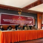 Rapat pleno terbuka rekapitulasi PDPB Triwulan III 2026 di Aula Kantor KPU Kabupaten Enrekang, Selasa (29/9/2026). (ft/ijy/ho)