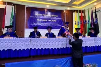 Mustamin saat mengikuti Sidang Promosi Doktor di Fakultas Agama Islam Universitas Muhammadiyah Parepare, Selasa (6/10/2026).
