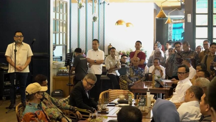 Komisi II DPR RI bersama pemerintah daerah membahas legalitas aset dan penguatan tata kelola pemerintahan di Makassar, Selasa, 6 Oktober 2026.