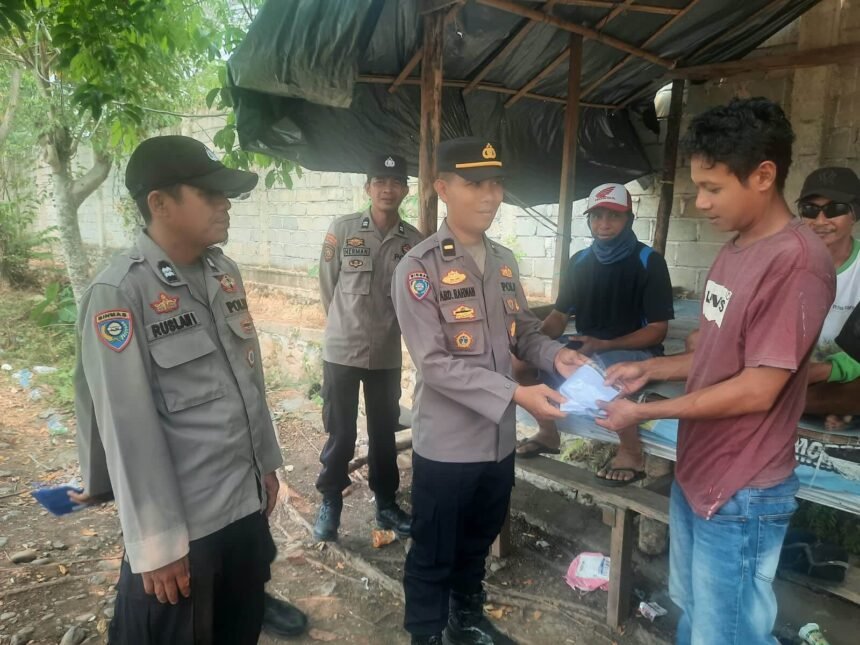 Sat Binmas Polres Palopo menggelar penyuluhan kamtibmas di Kecamatan Mungkajang, Sendana, dan Wara, Kamis (15/10/2026). (ft/ho)