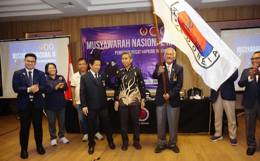 Pengurus Pusat Hapkido Indonesia (PP HI) kembali menetapkan GBPH H. Prabukusumo sebagai ketua umum periode 2026–2030 melalui Musyawarah Nasional (Munas) III.
