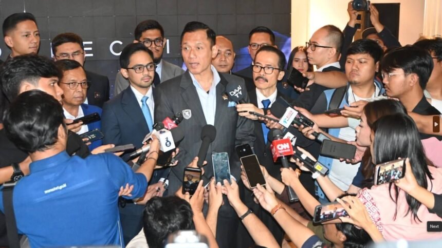 Menko Infrastruktur AHY menyampaikan pandangan tentang integrasi infrastruktur fisik, digital, dan energi dalam ASOCIO Digital & AI Summit 2026 di Jakarta.